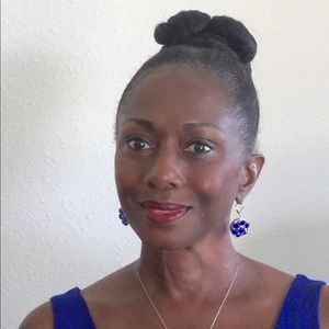 Meet your Posher, Deborah